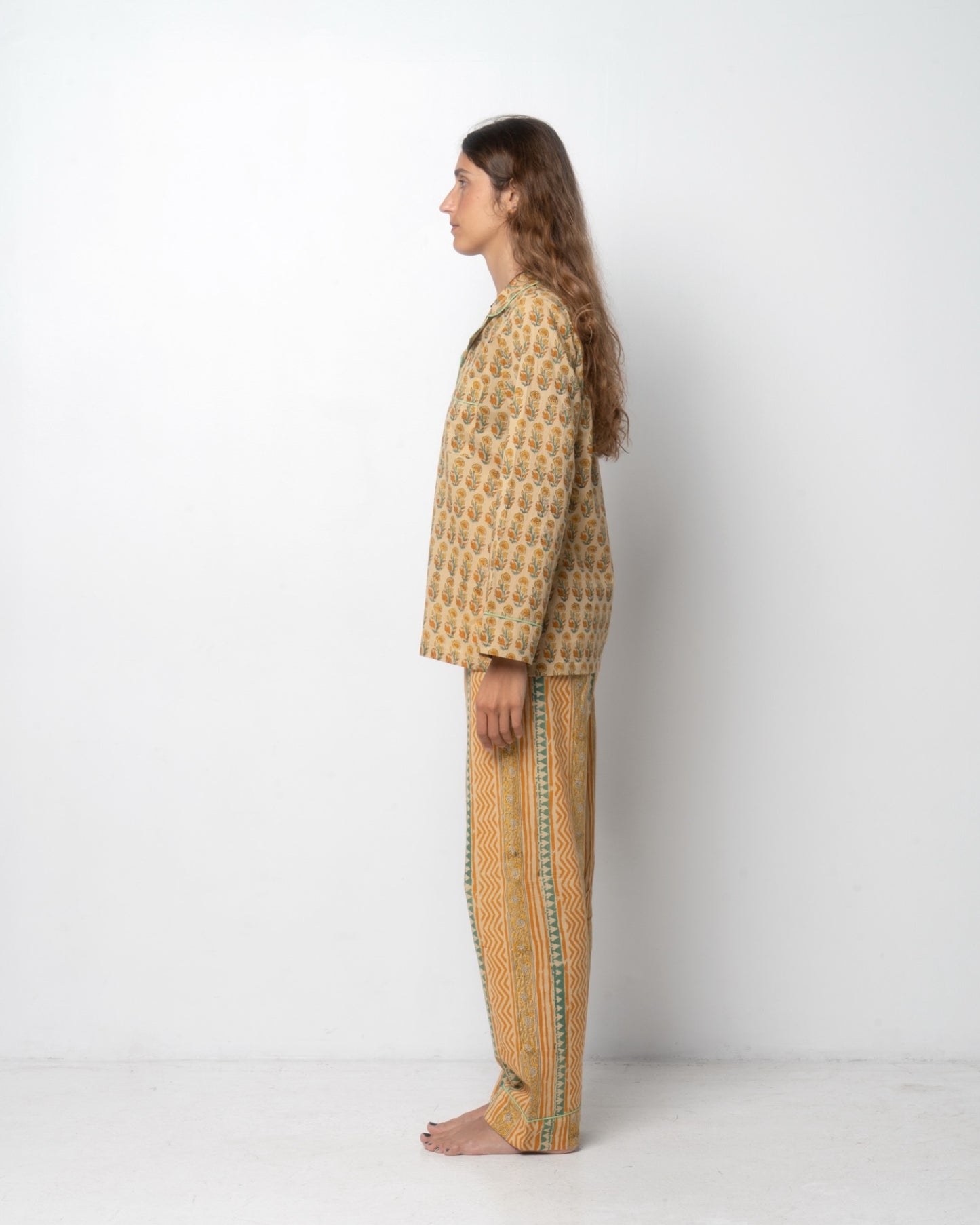 Completo pigiama donna classico taglio, stampa fantasia mix&match.