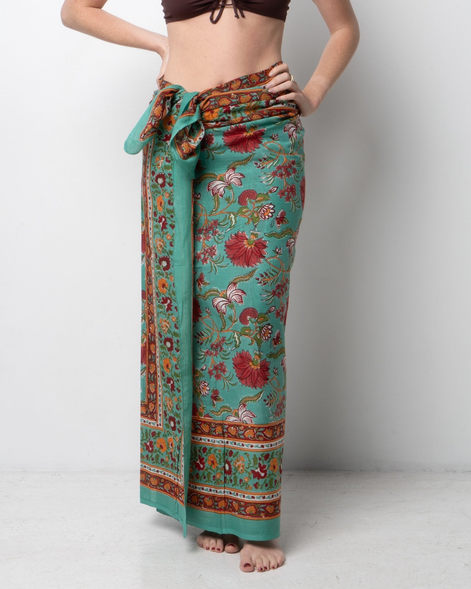 Pareo lungo un cotone leggero, stampa fatta a mano.