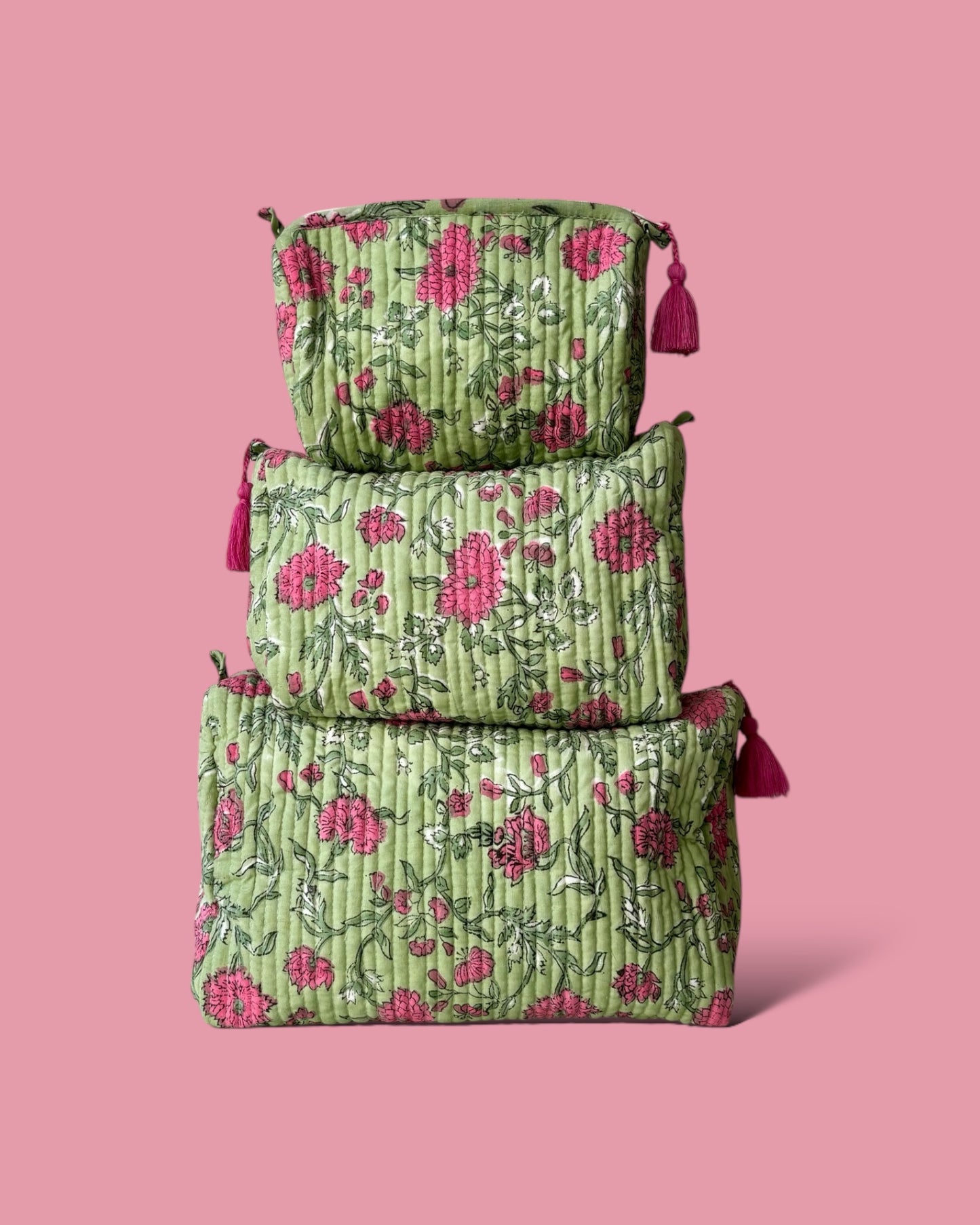 Set di trousse impermeabili con chiusura a zip e pompom rosa, disponibili in tre dimensioni