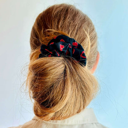 Scrunchies fatti a mano, elastici per capelli neri e rossi