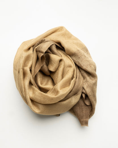 Sciarpa in lana fine color sabbia