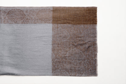 Sciarpa in lana sottile grigio-azzurro