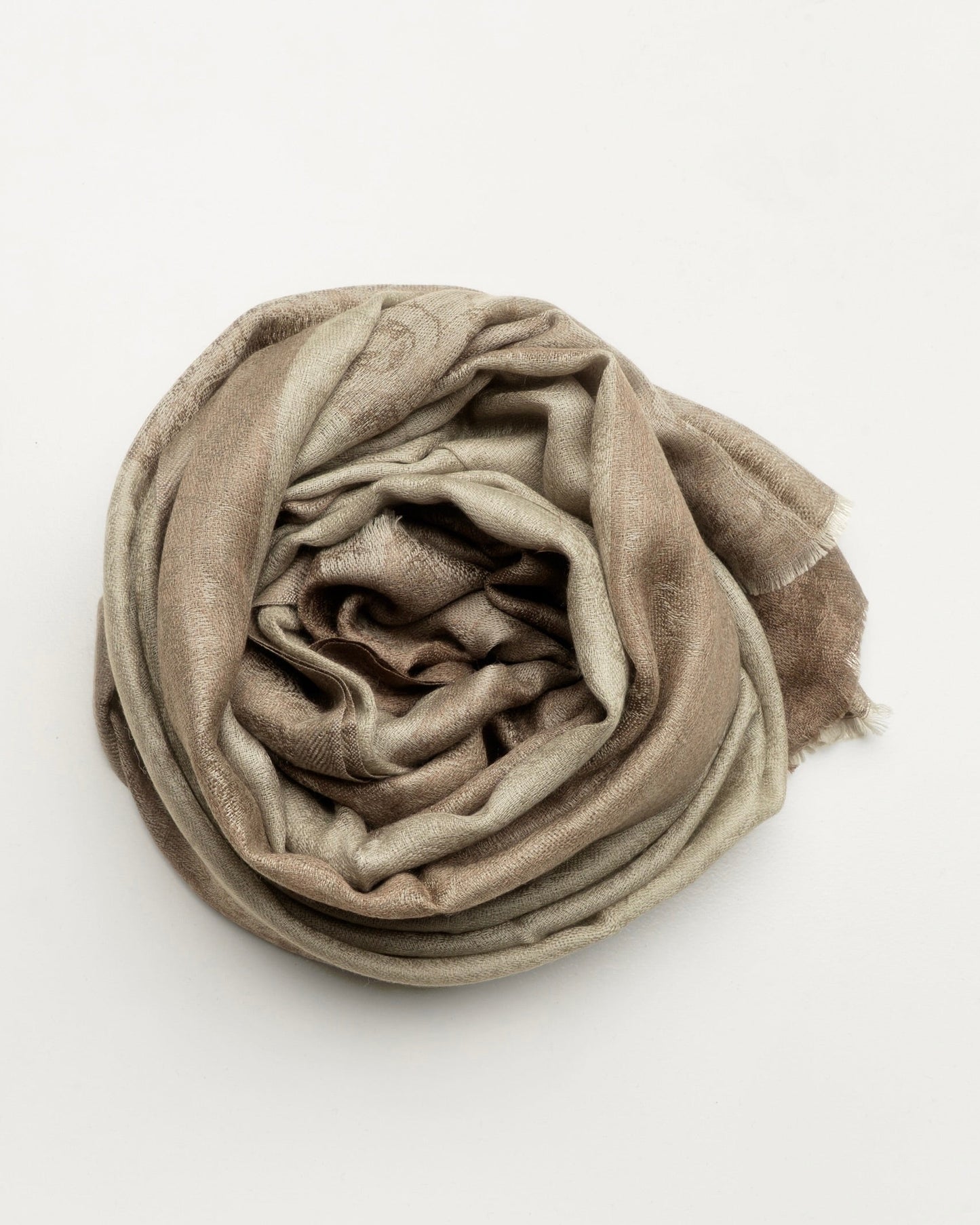 Stola in lana sottile verde-grigio