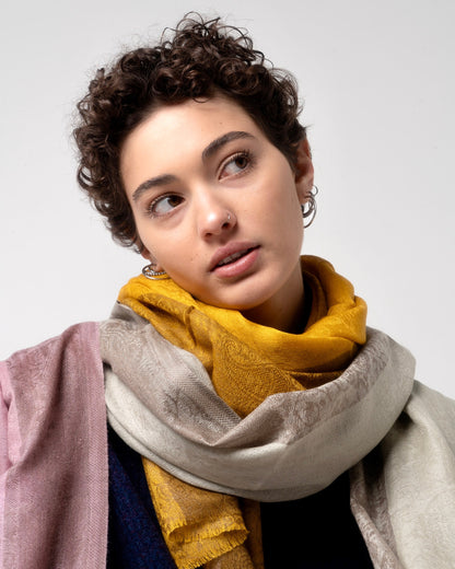 Stole in lana fine made in Kashmir